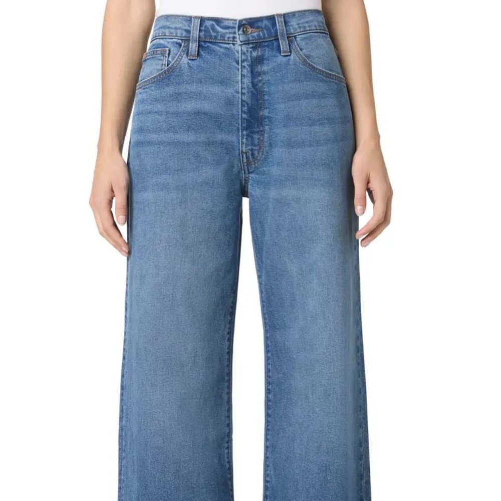 Hudson Jeans Jolene Wide Leg Cuff Jeans in Dickinson